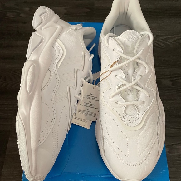 adidas ozweego size 2